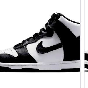 Black and white nike dunks